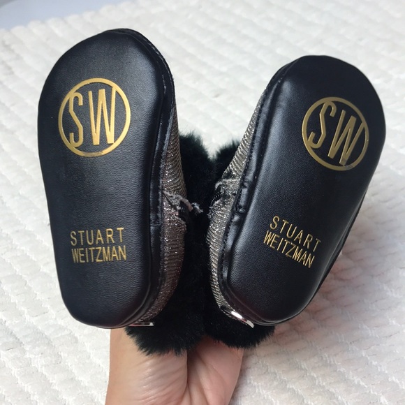 Stuart Weitzman baby fur booties size 2 - Picture 4 of 4